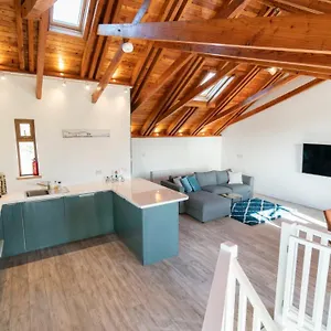 Stylish, Spacious Sea View House Holiday home