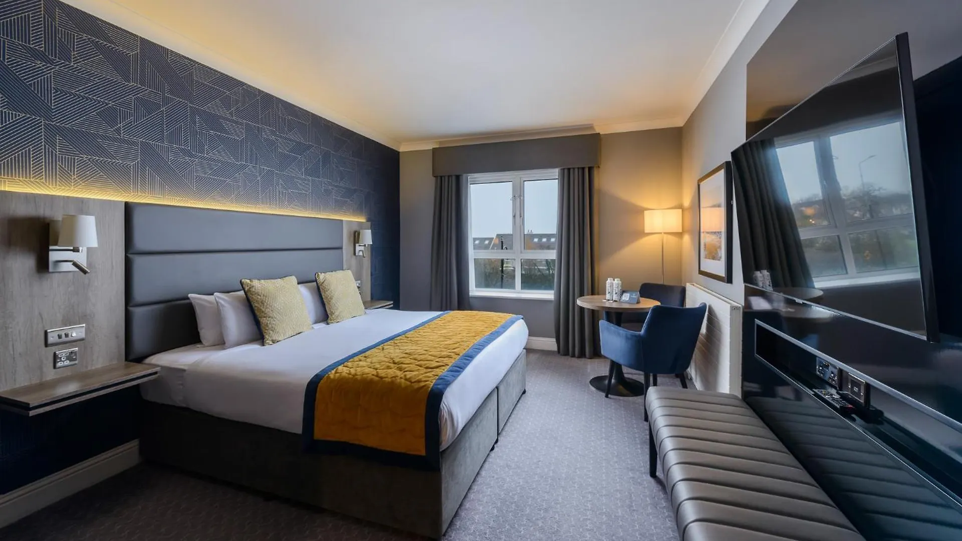 Clybaun Hotel Galway 4*,