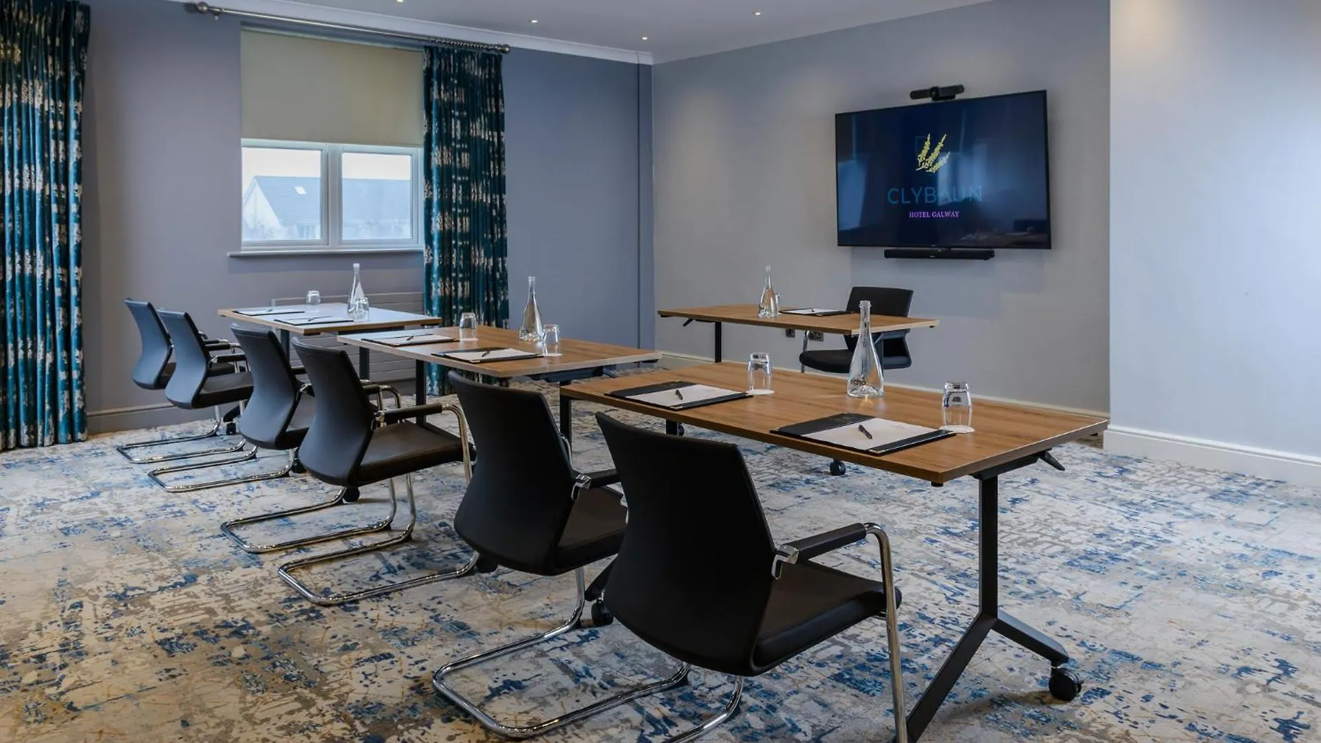 Clybaun Hotel Galway 4*,