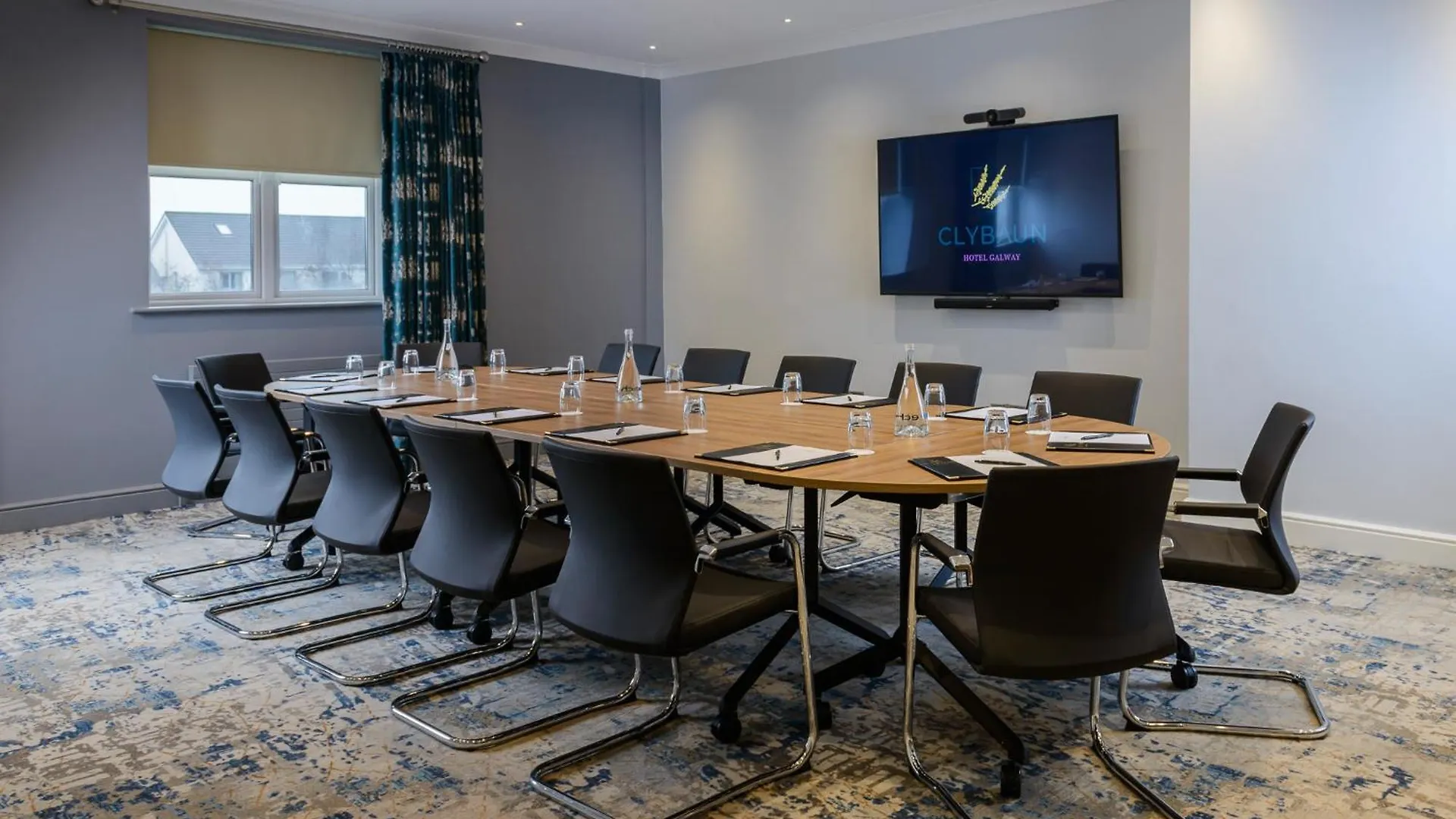 Clybaun Hotel Galway 4*,